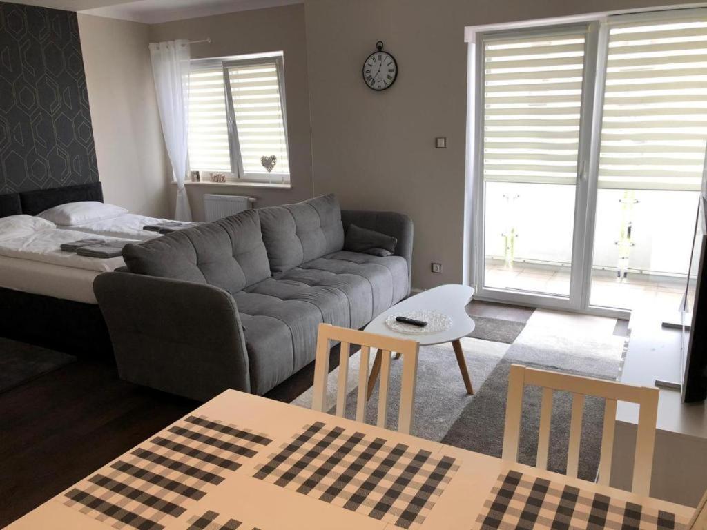 Apartamenty Plaza Slupca Bagian luar foto