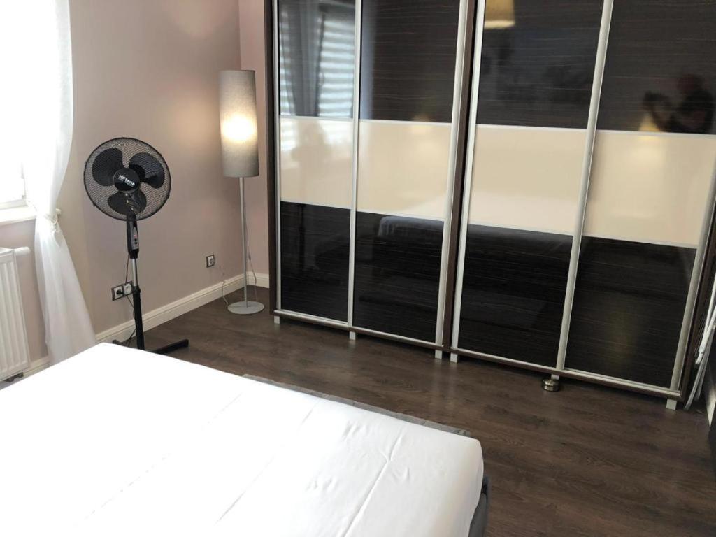 Apartamenty Plaza Slupca Bagian luar foto