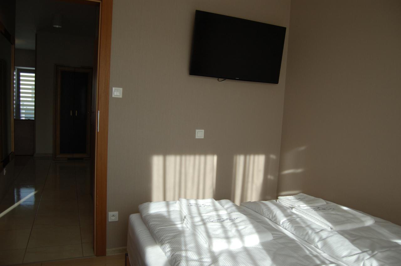 Apartamenty Plaza Slupca Bagian luar foto